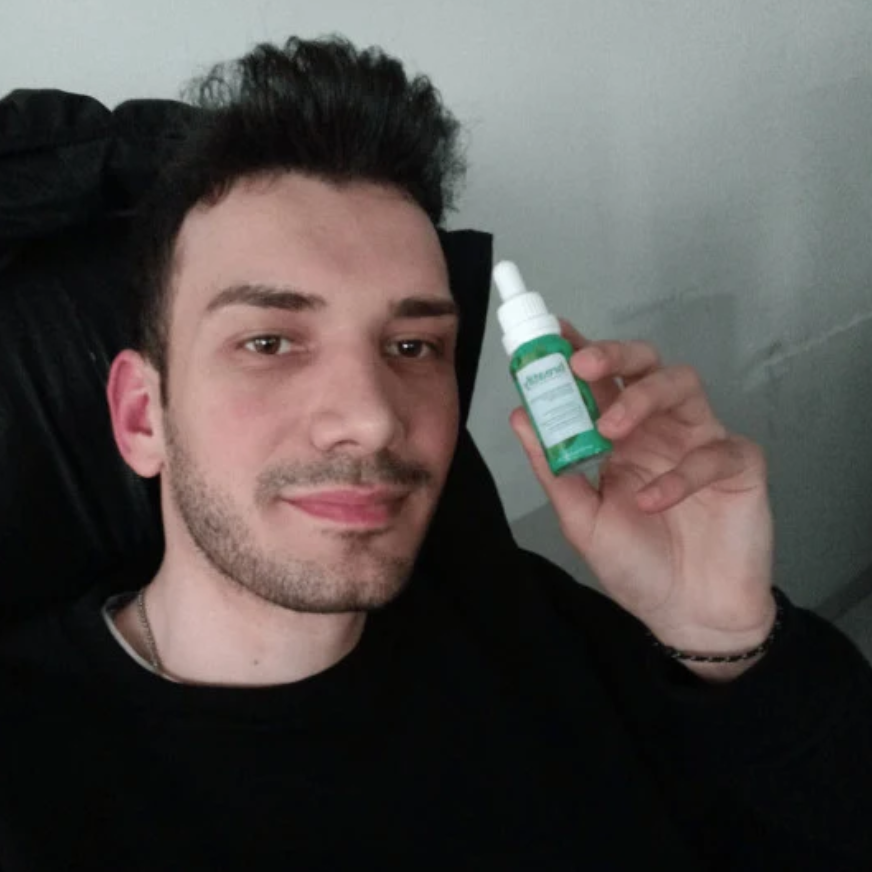 Carlos Fernández - Comprador de Facebook